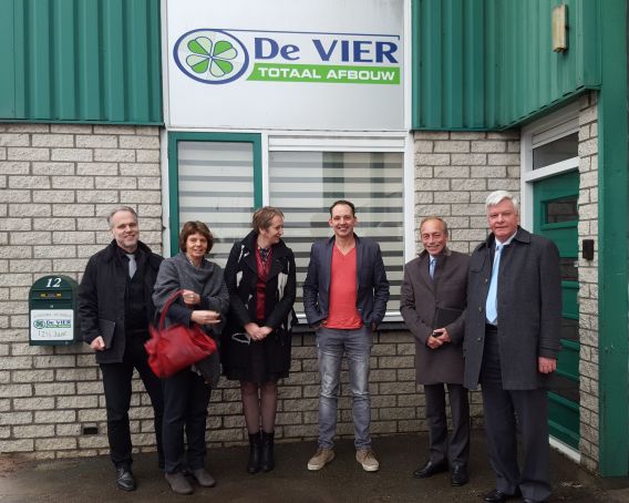 Bedrijfsbezoek burgemeester en delegatie van Gemeente Nieuwkoop Bedrijfsbezoek burgemeester en delegatie van Gemeente Nieuwkoop